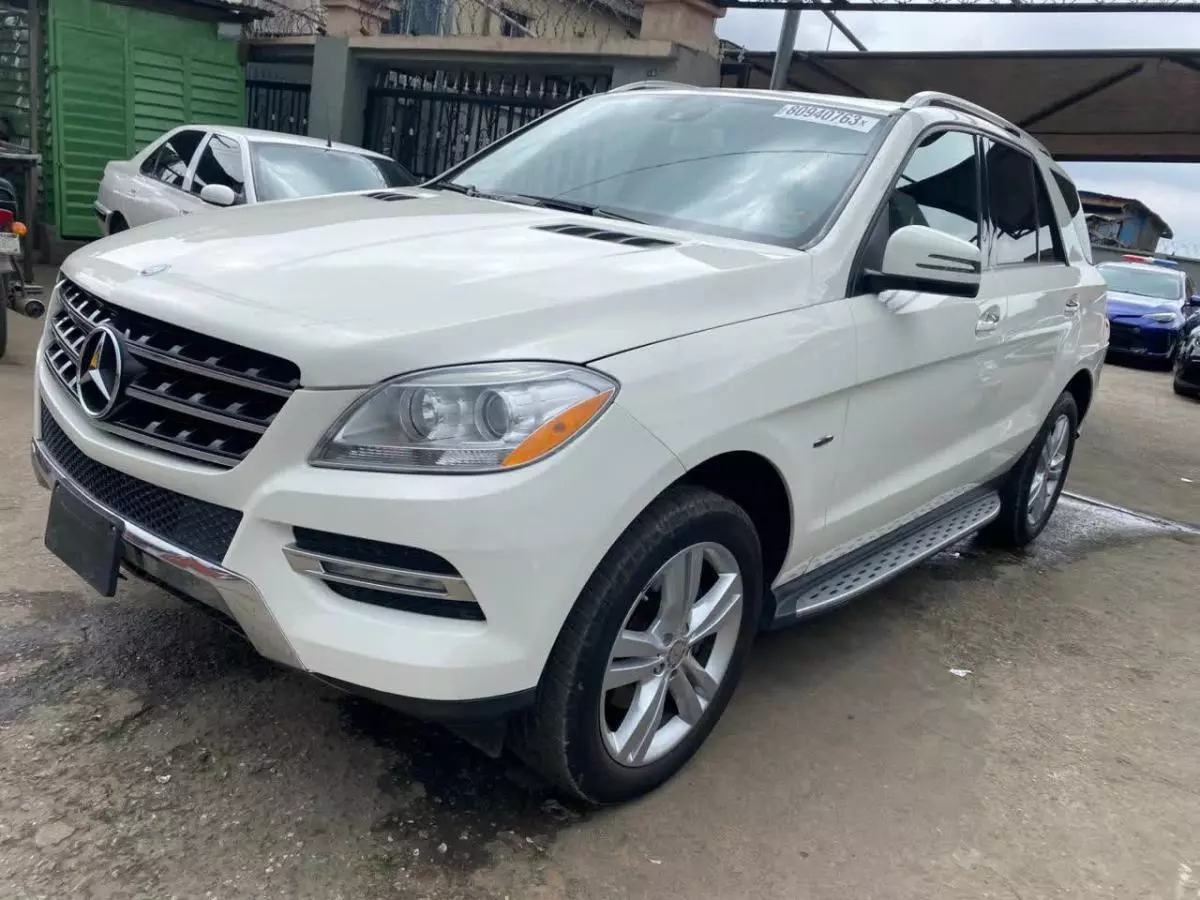 Mercedes-Benz ML 350   - 2012