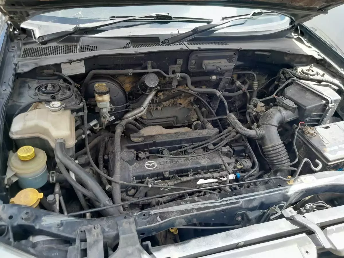 Mazda Tribute - 2004