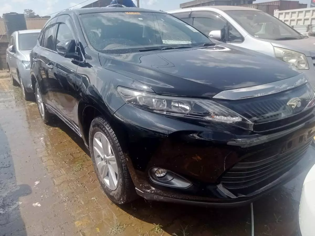 Toyota Harrier   - 2015