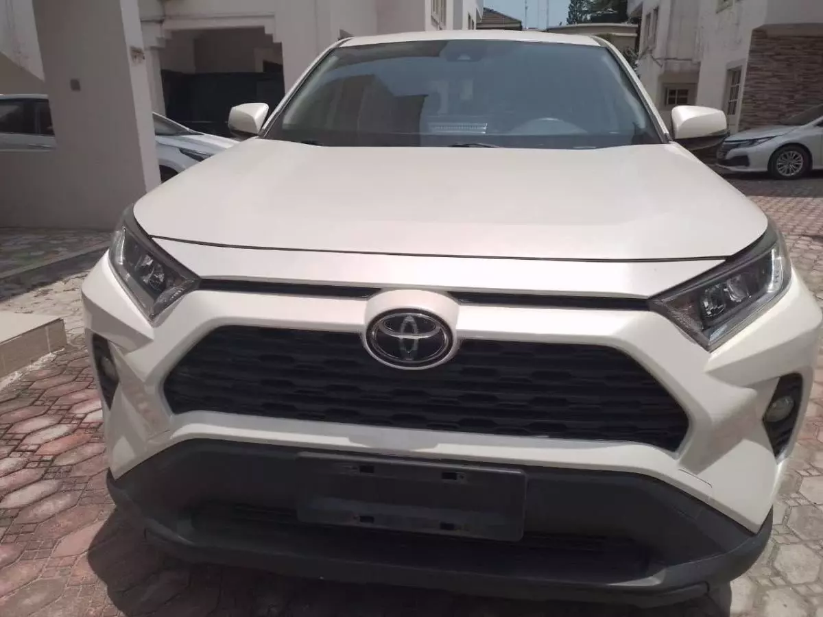 Toyota RAV 4   - 2020