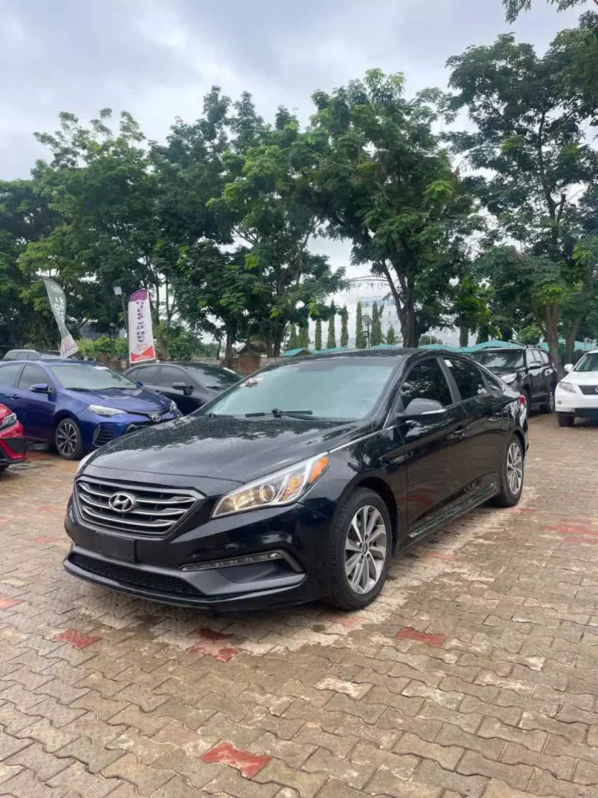 Hyundai Sonata   - 2015