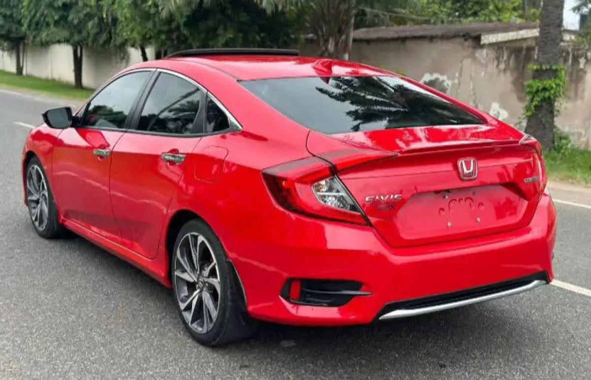 Honda Civic   - 2019