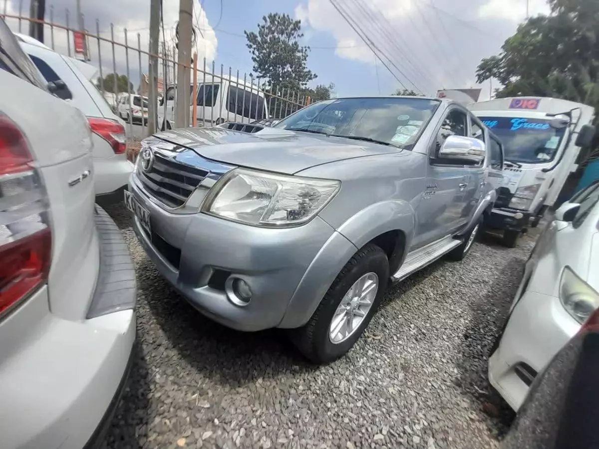 Toyota Hilux - 2015