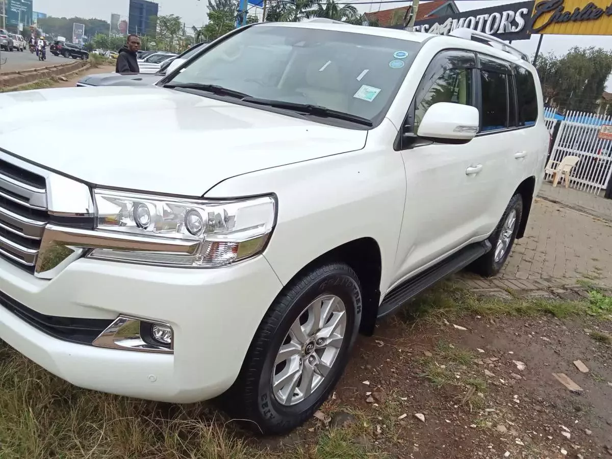 Toyota Landcruiser Prado   - 2019