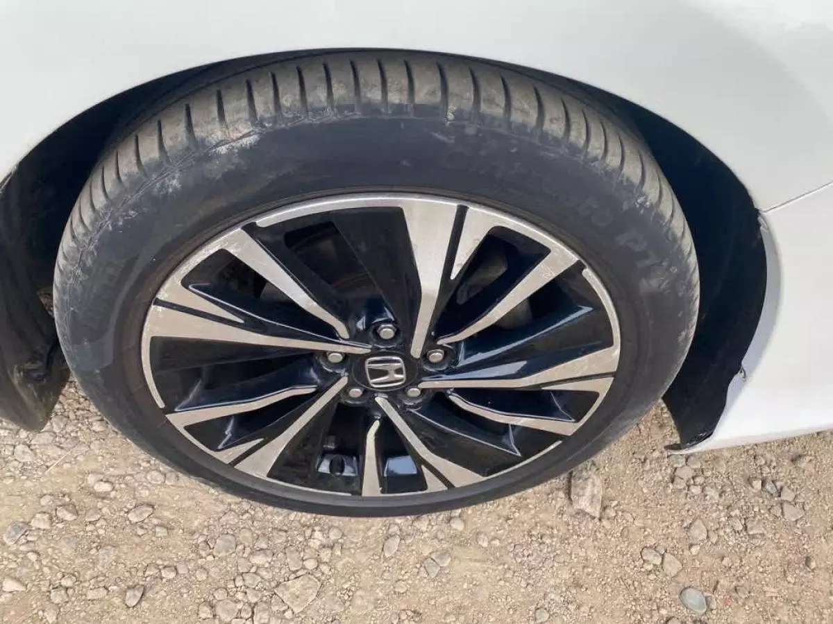 Honda Accord - 2013