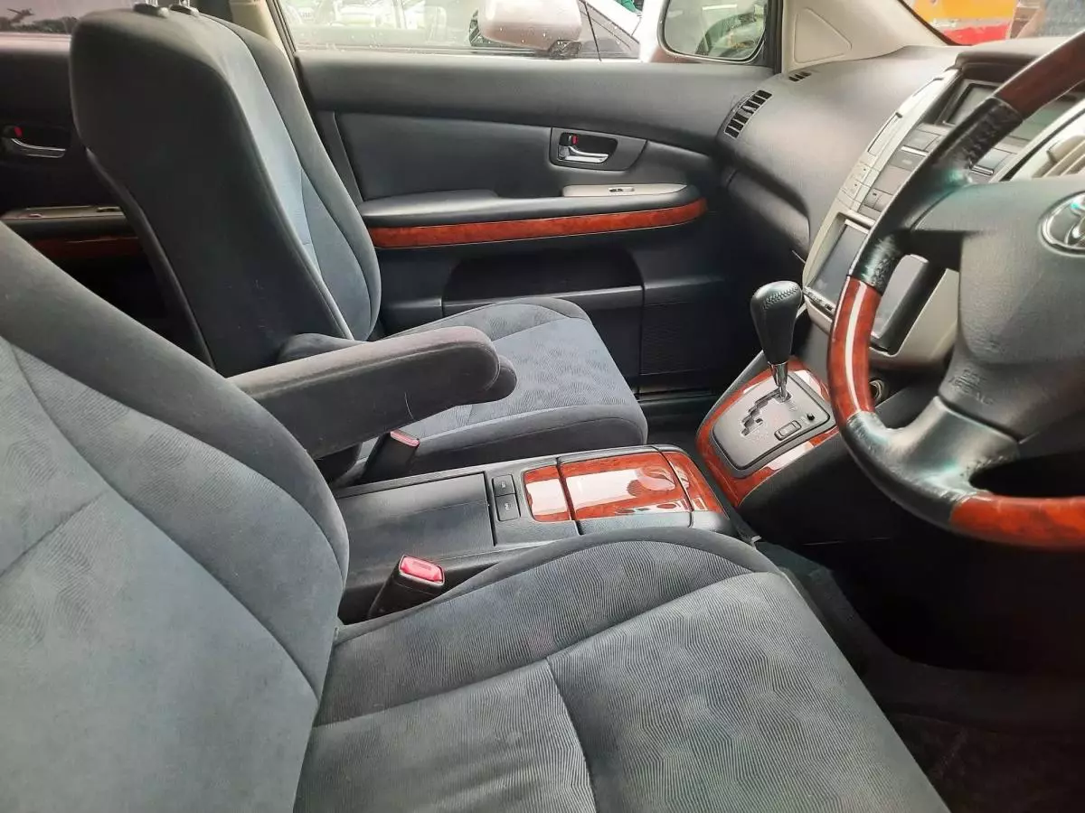 Toyota Harrier - 2009