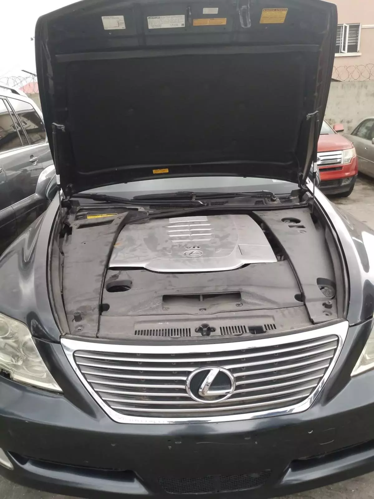 Lexus LS 460   - 2007