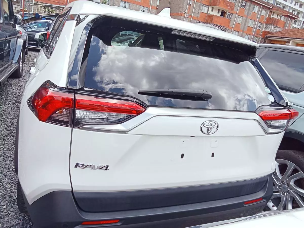 Toyota Rav4   - 2019