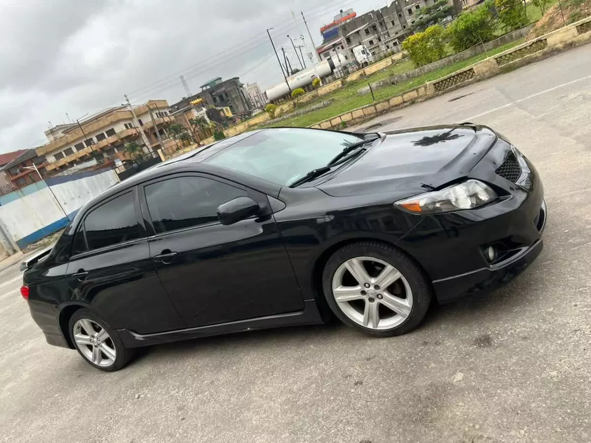 Toyota Corolla Sport   - 2010