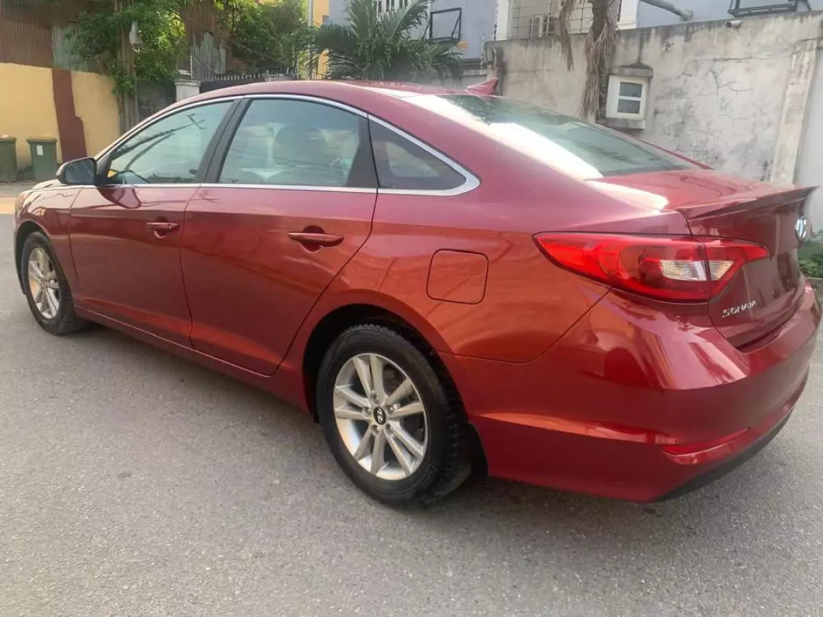 Hyundai Sonata   - 2015