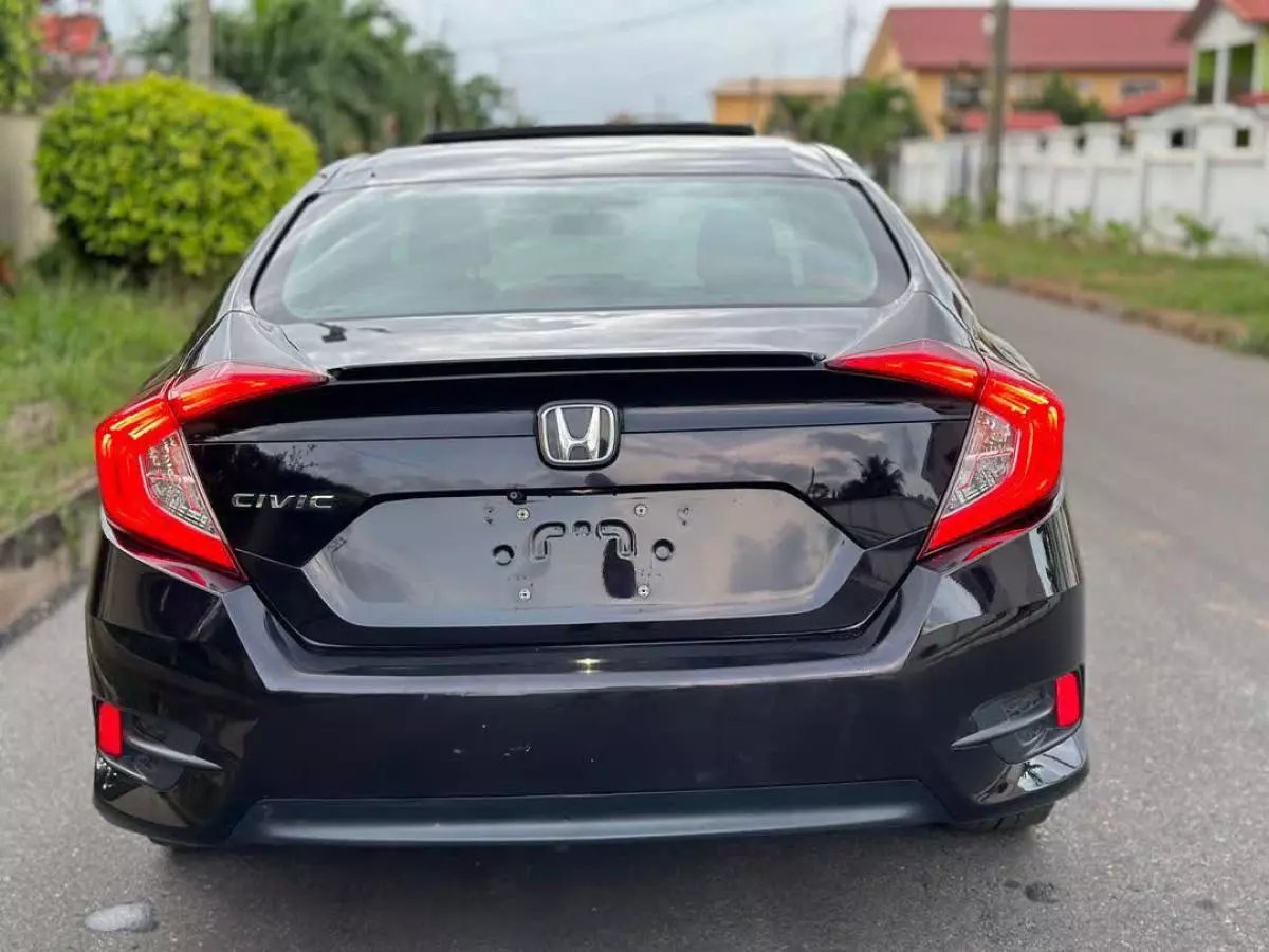 Honda Civic   - 2019