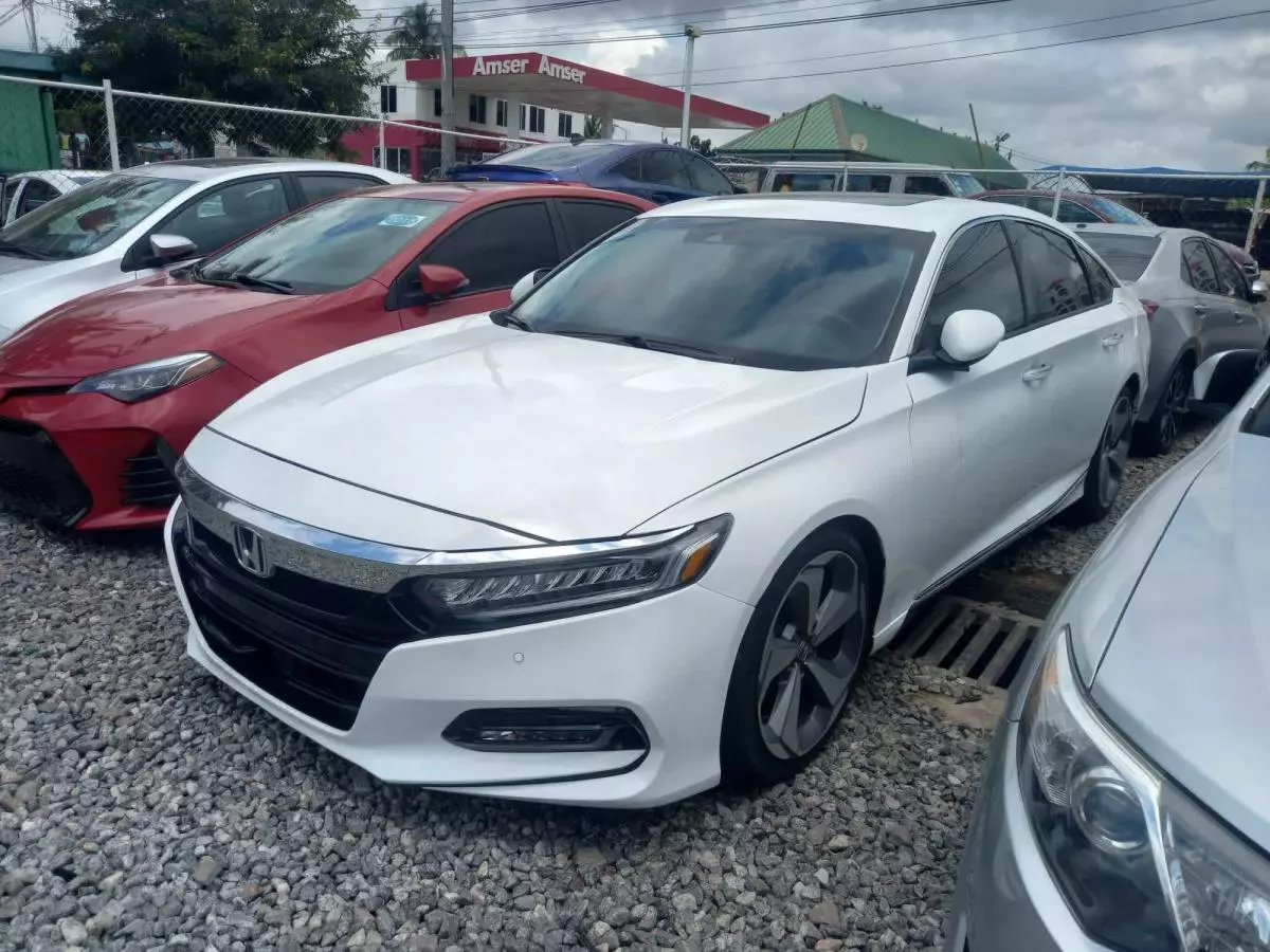 Honda Accord   - 2019