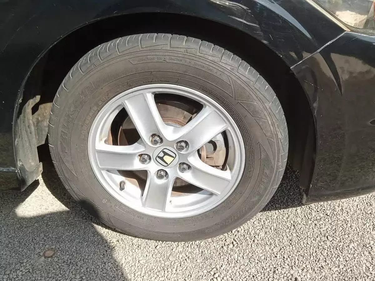 Honda Stream - 2010