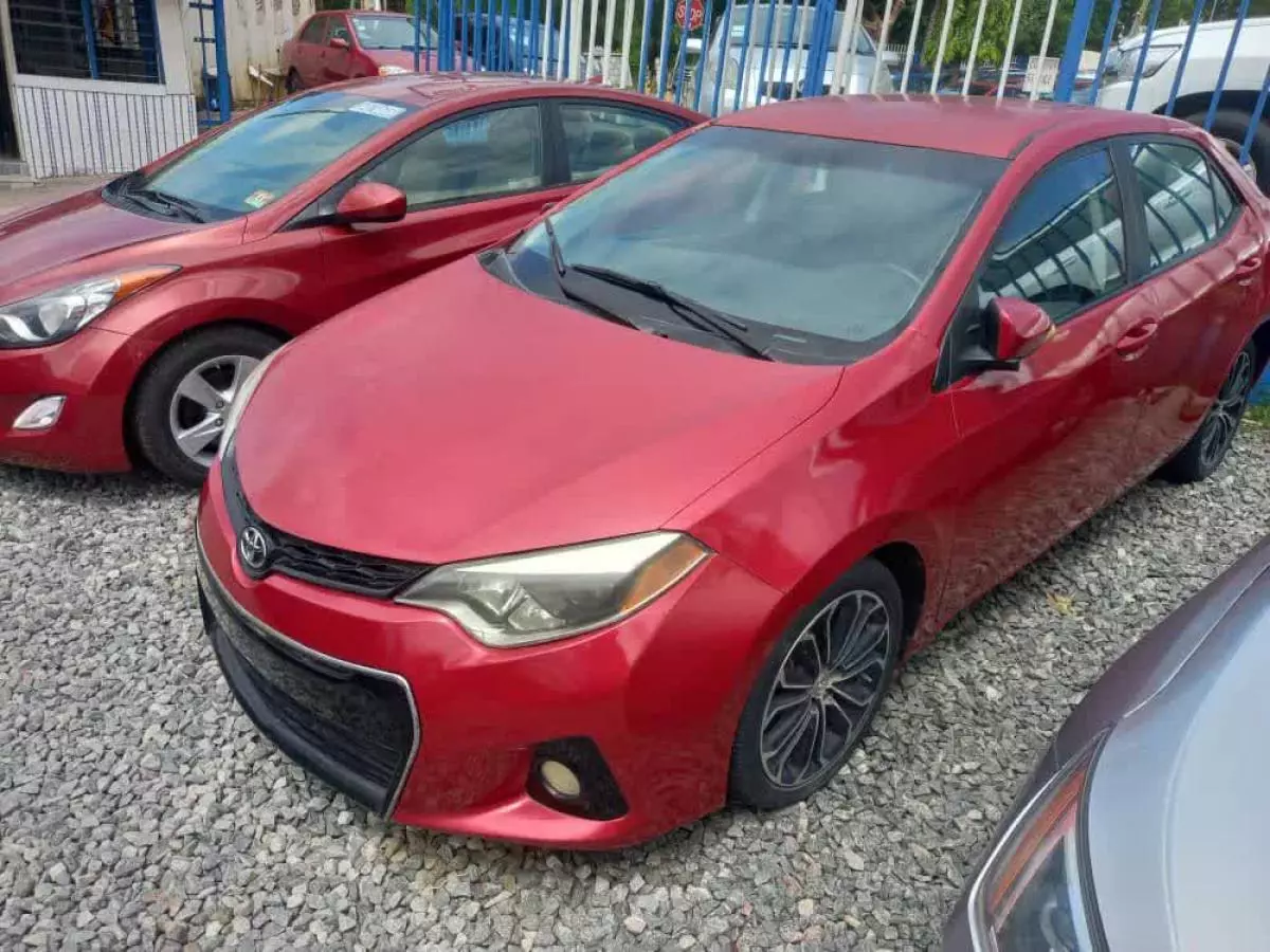 Toyota Corolla   - 2016