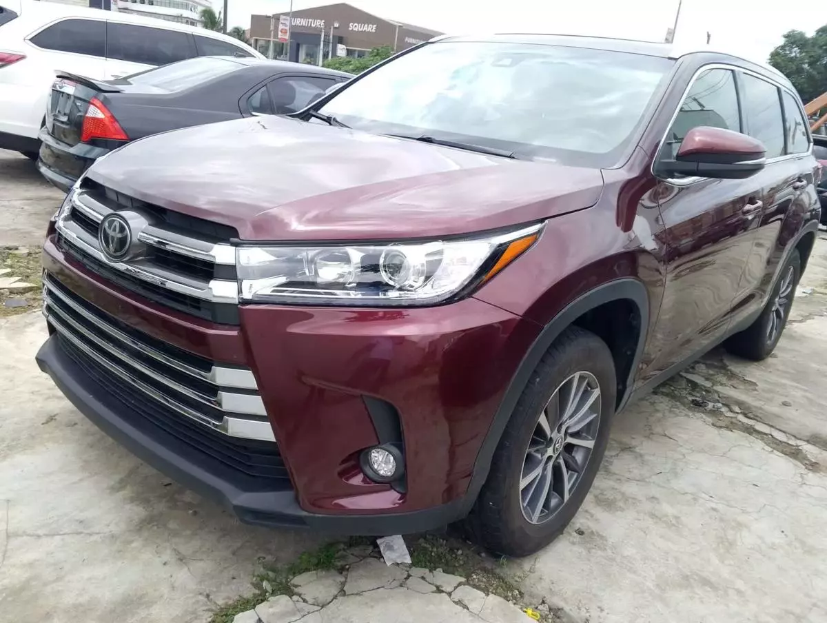 Toyota Highlander   - 2019