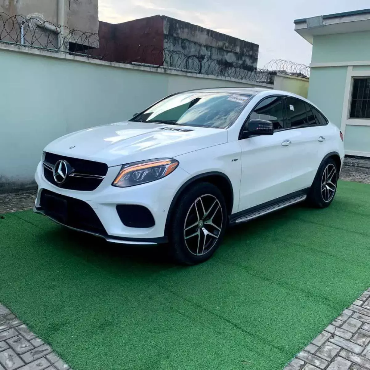 Mercedes-Benz GLE 350   - 2016