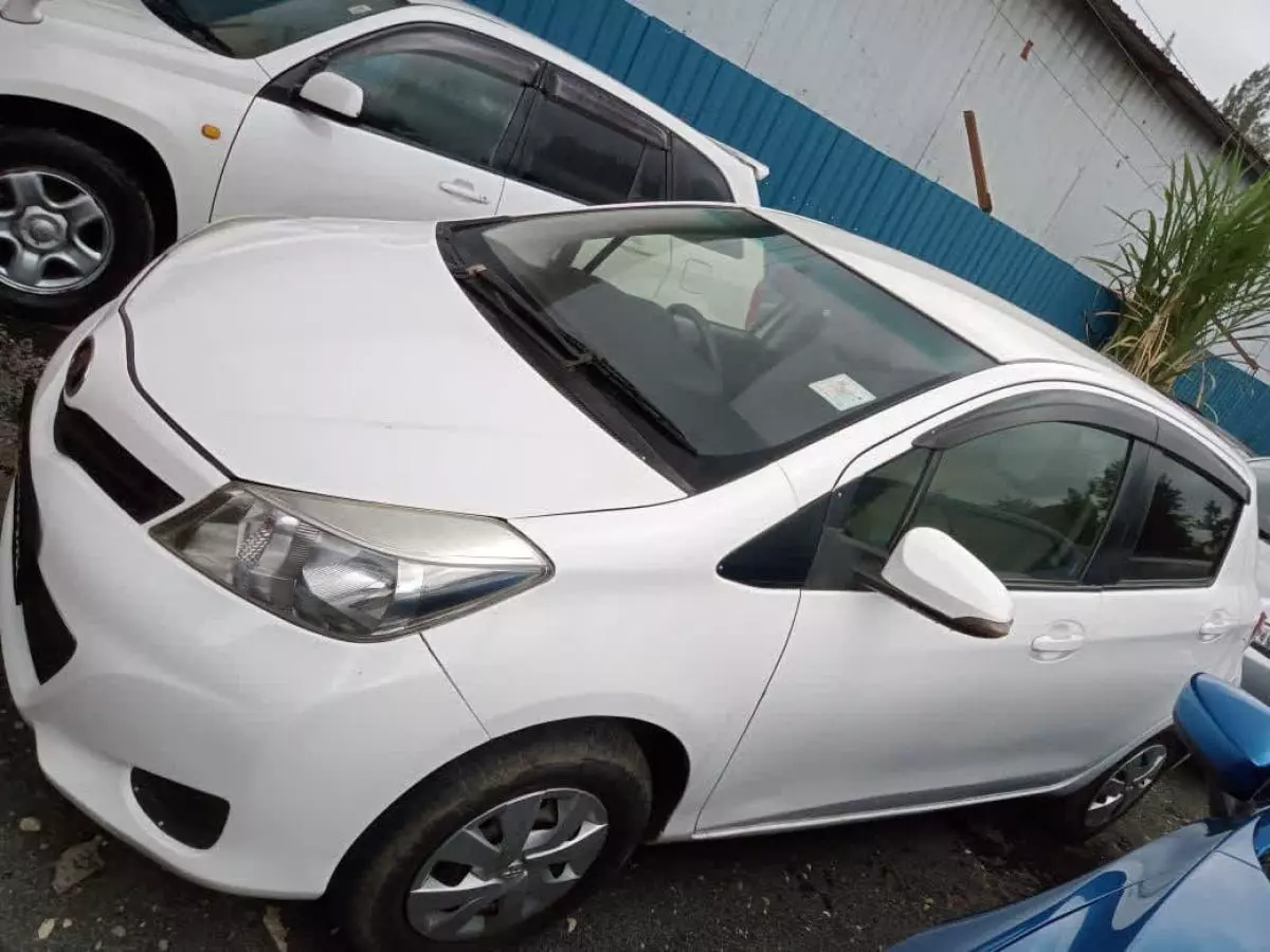 Toyota Vitz - 2014