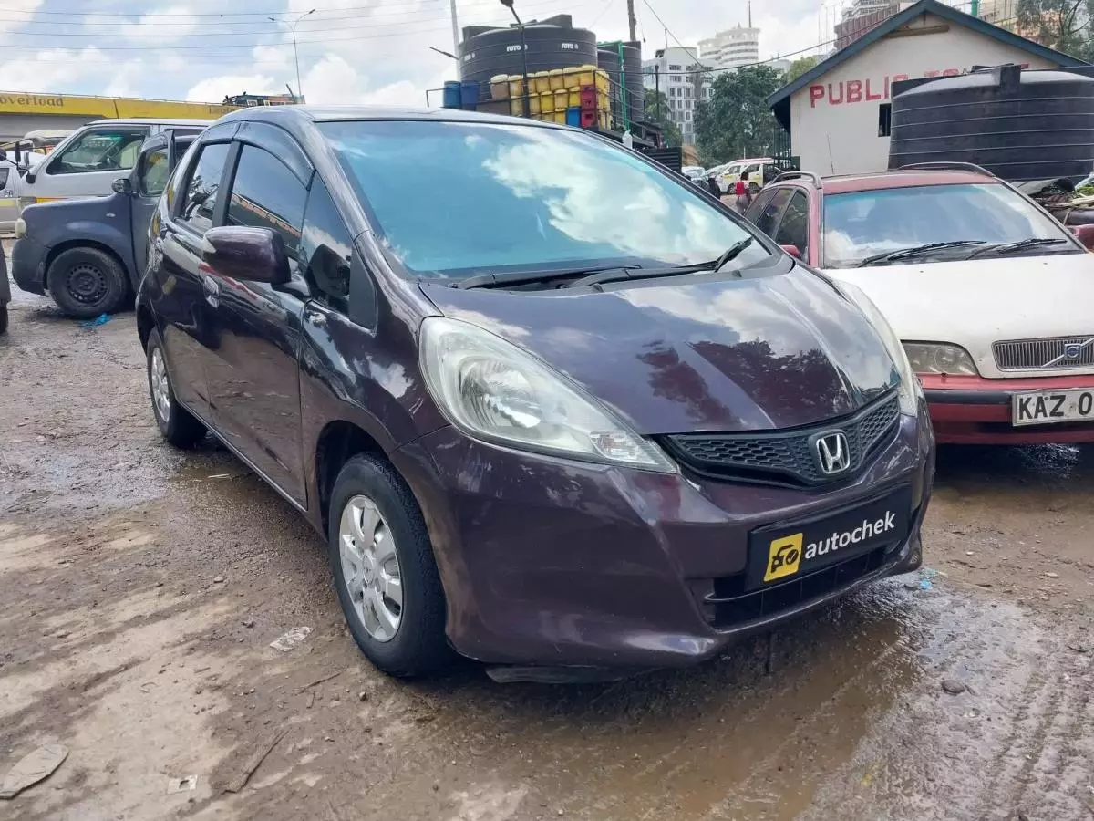 Honda Fit   - 2012