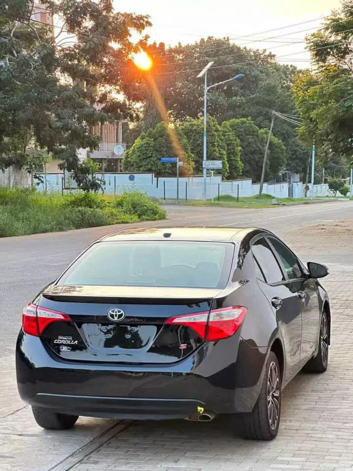 Toyota Corolla   - 2016