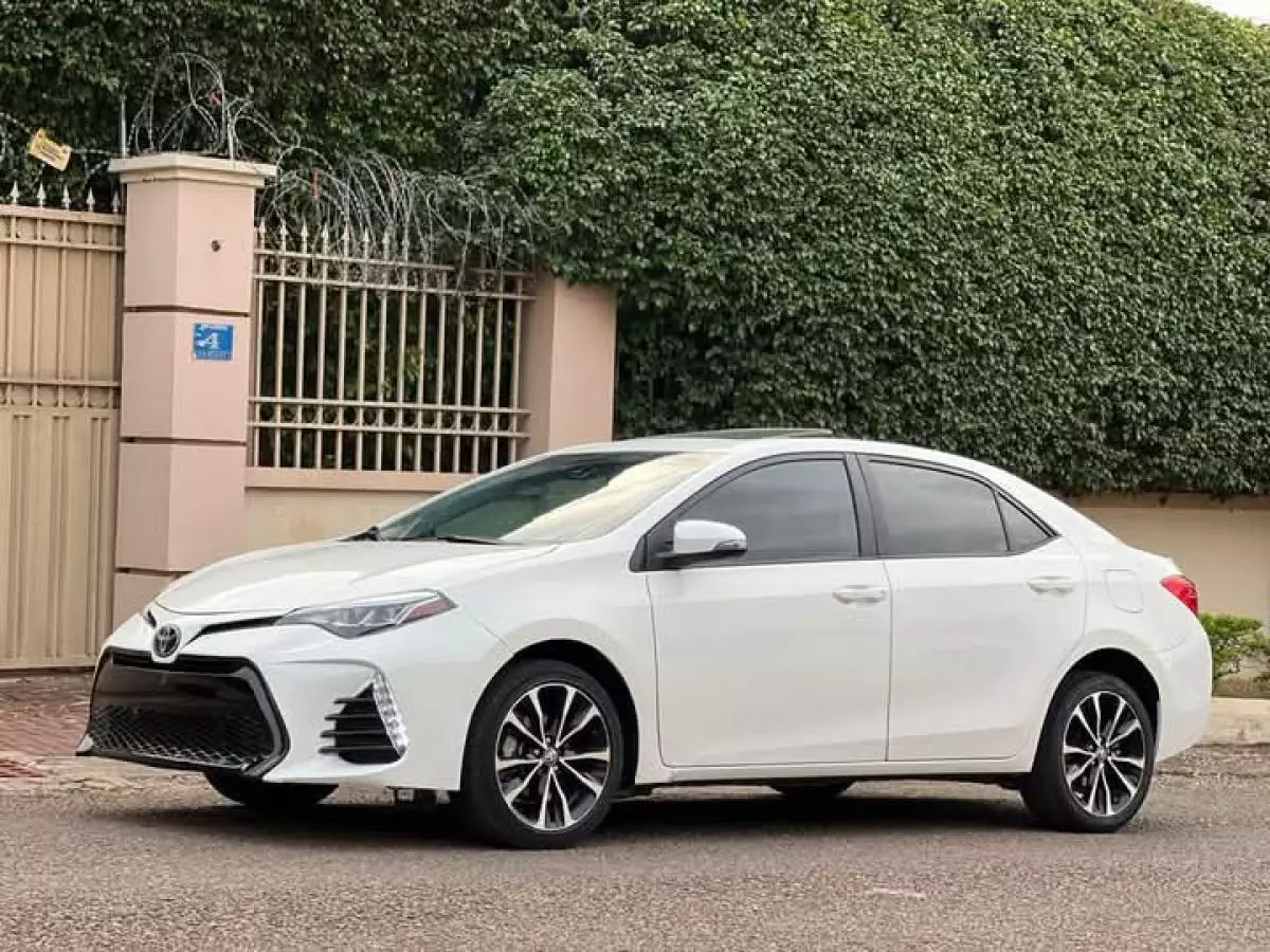 Toyota Corolla   - 2019