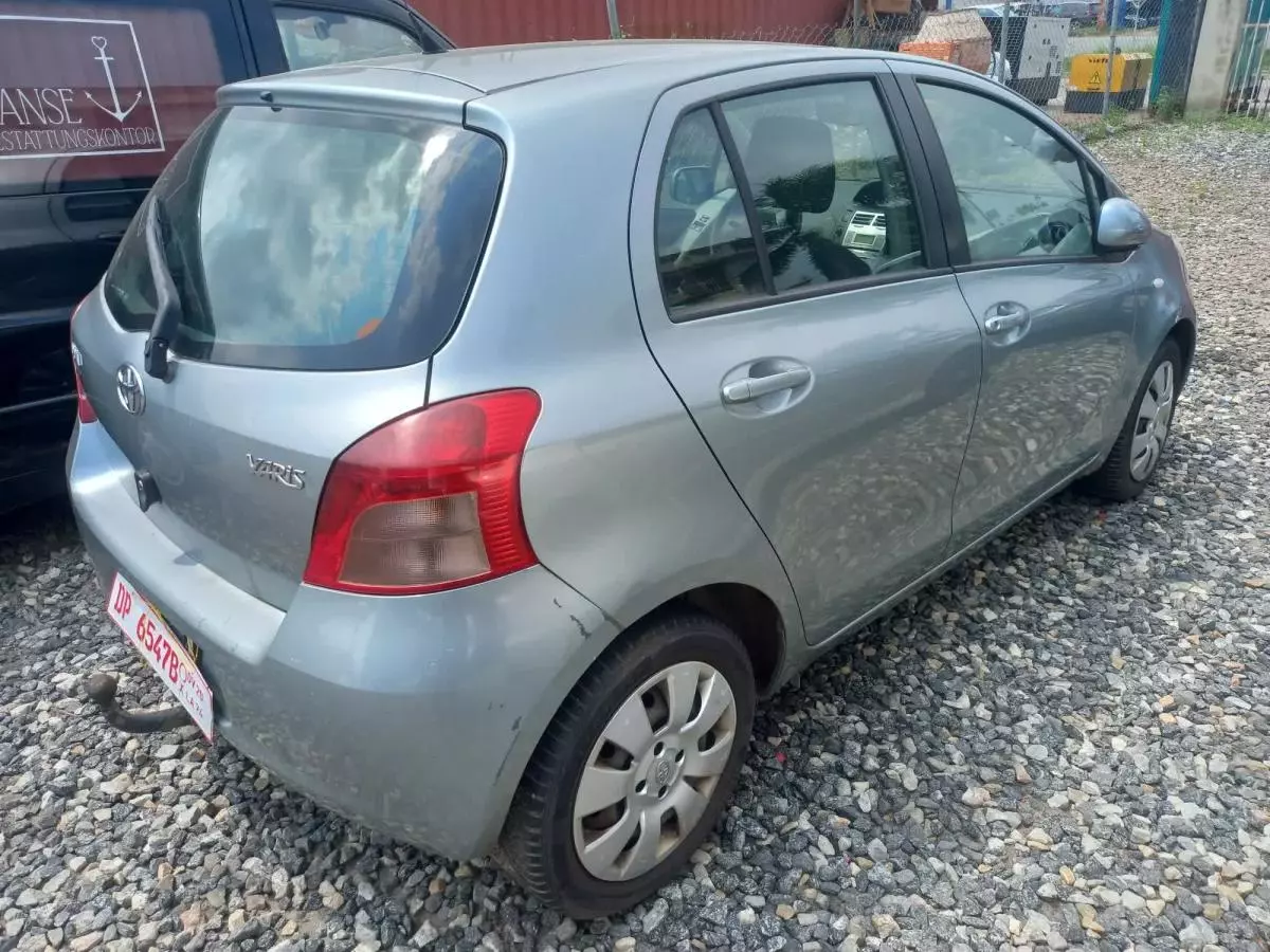 Toyota Yaris   - 2007