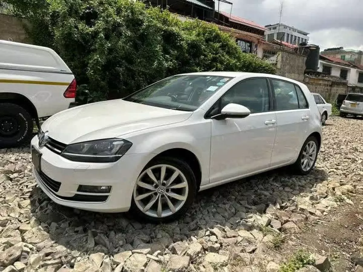 Volkswagen Golf - 2015