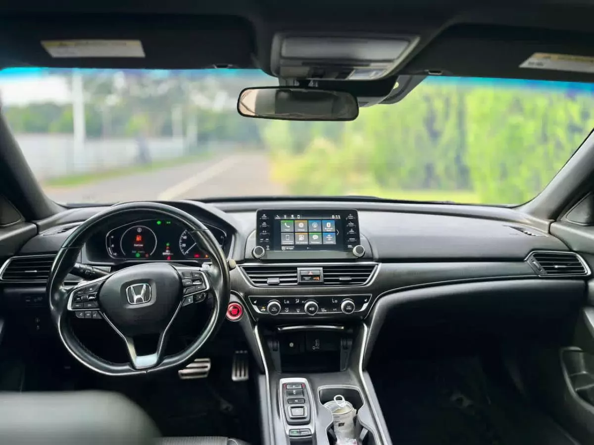 Honda Accord   - 2019