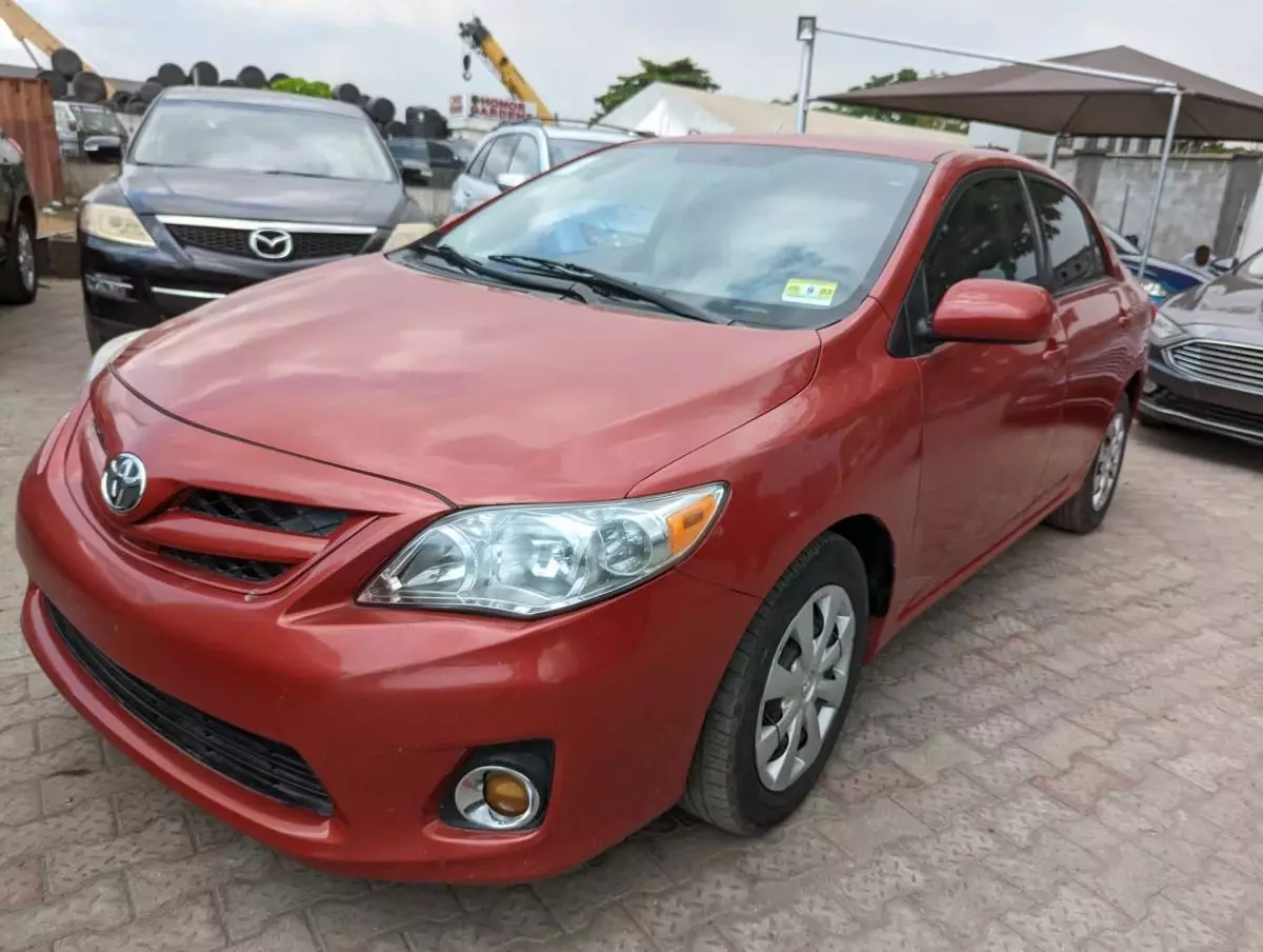 Toyota Corolla - 2012