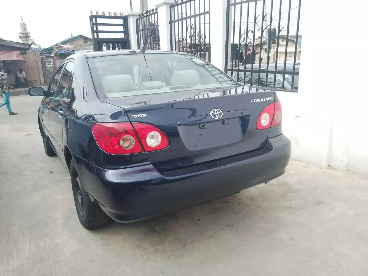 Toyota Corolla   - 2007