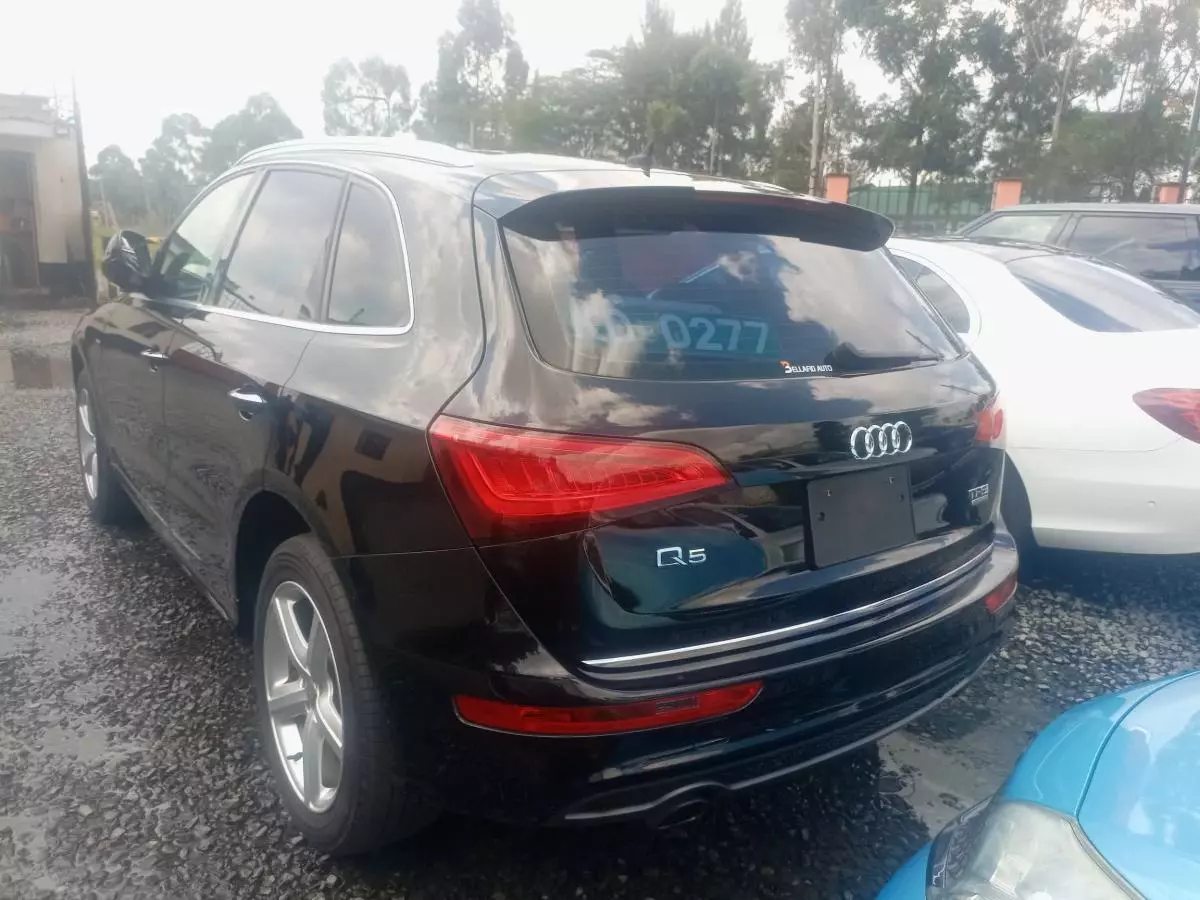 Audi Q5   - 2016