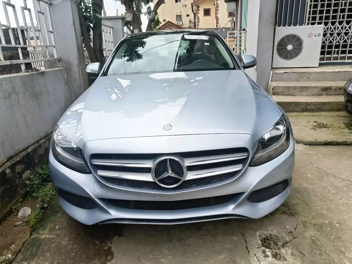 Mercedes-Benz C 300   - 2015