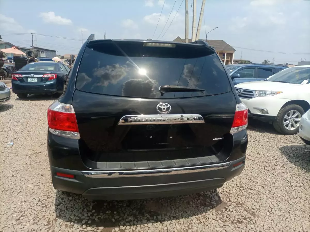 Toyota Highlander - 2012