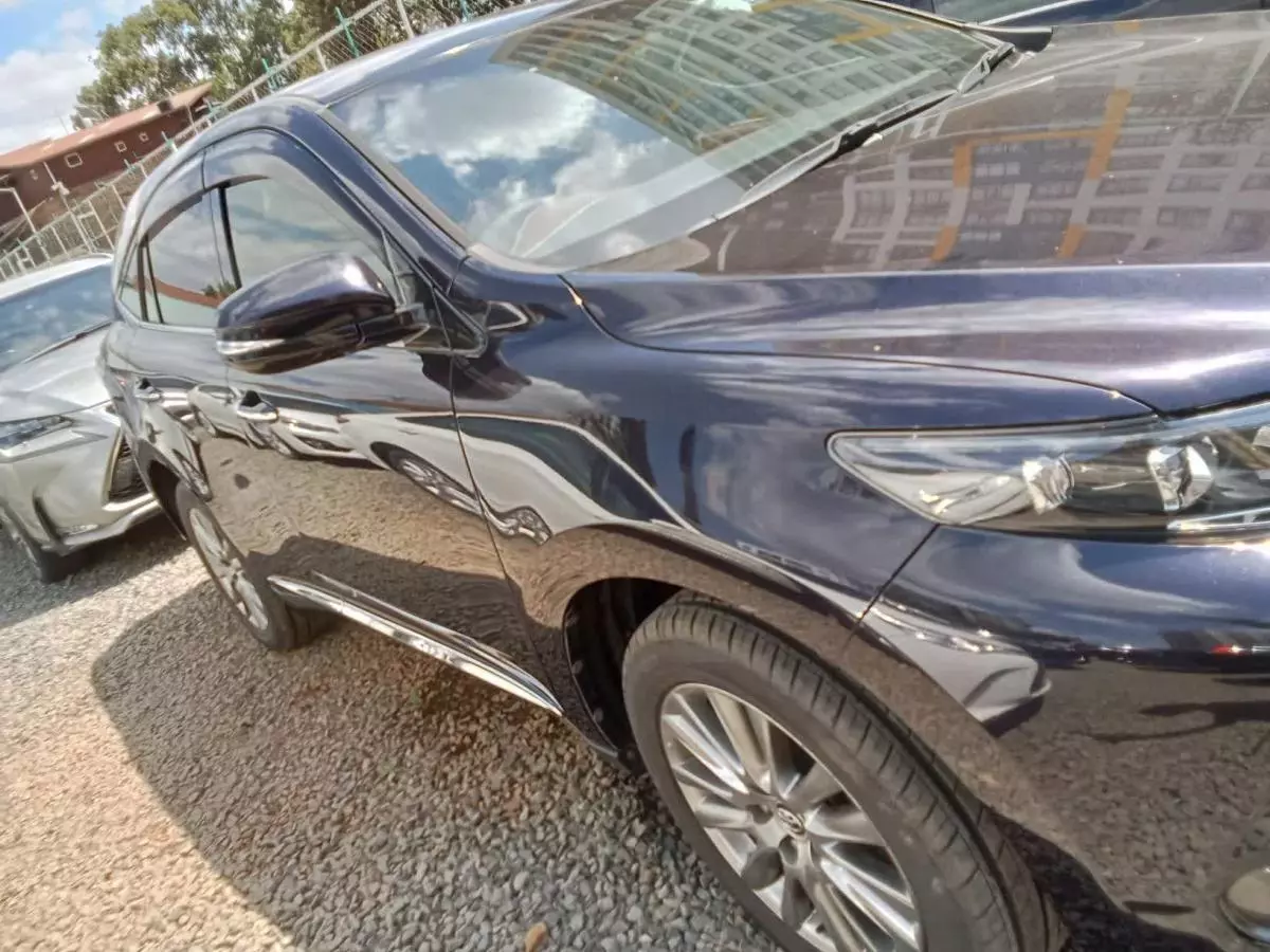 Toyota Harrier   - 2016