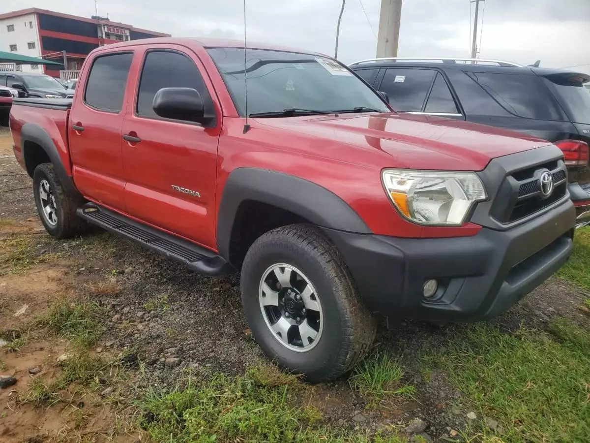 Toyota Tacoma   - 2015