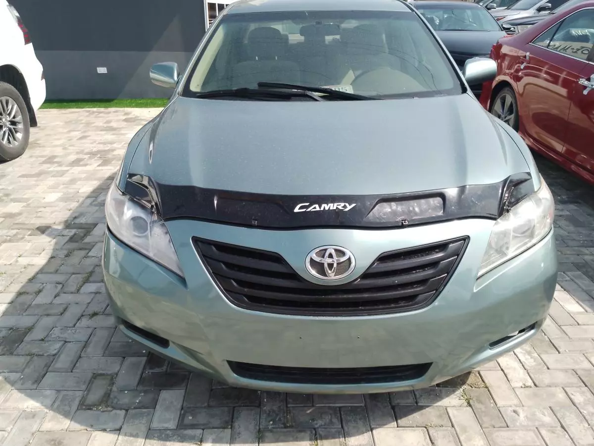 Toyota Camry   - 2008