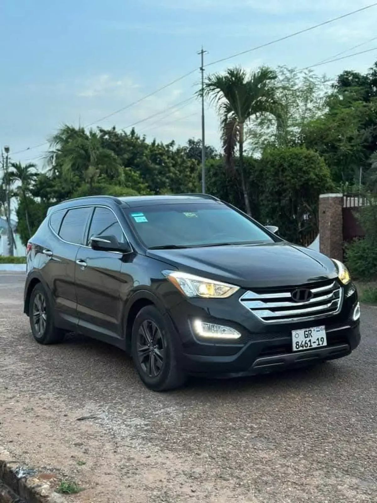 Hyundai Santa Fe   - 2015