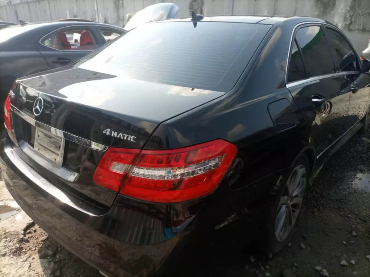 Mercedes-Benz E 350 - 2010