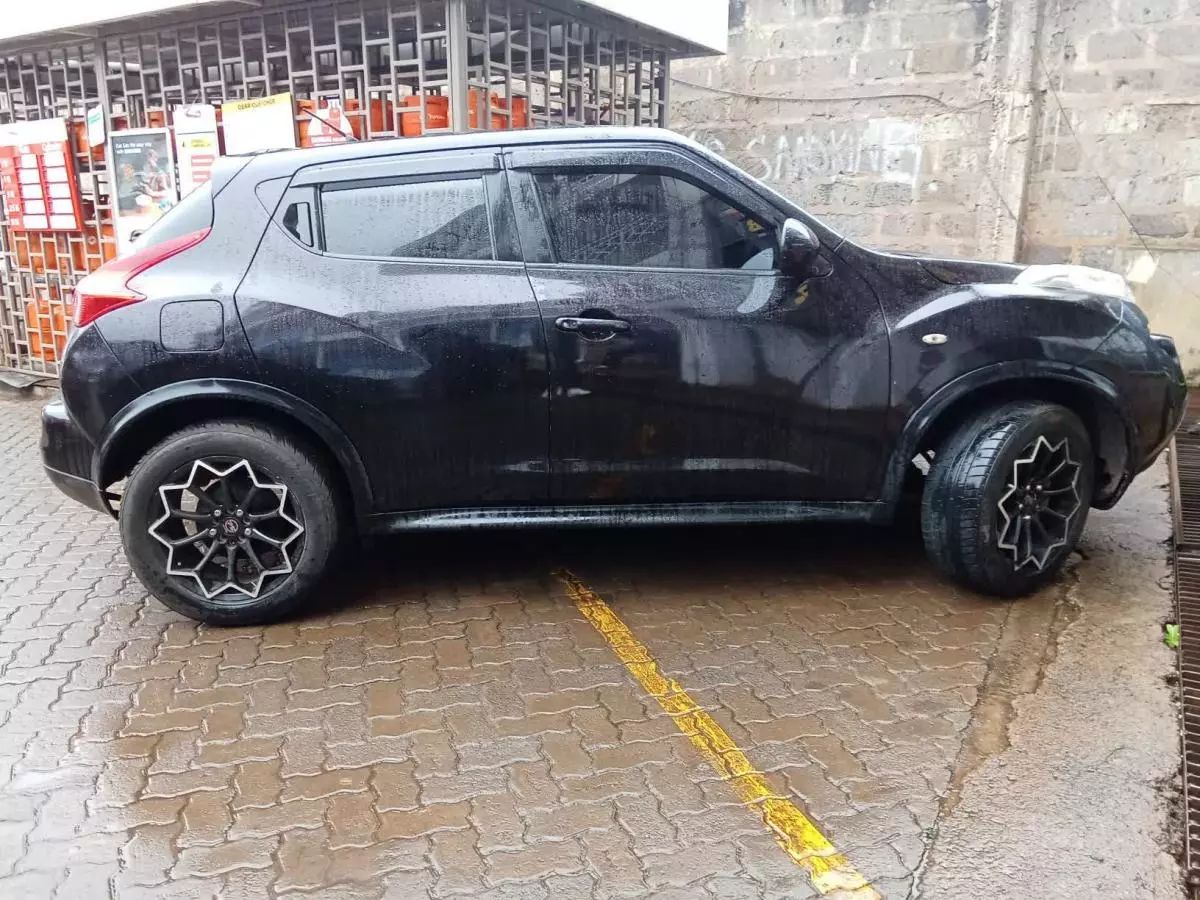 Nissan Juke   - 2014