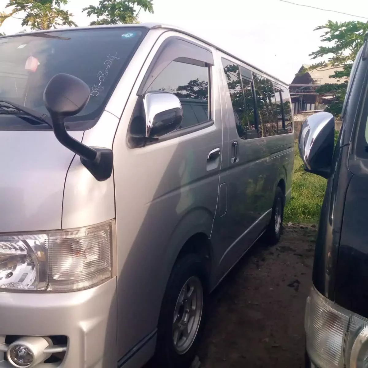 Toyota Hiace   - 2010