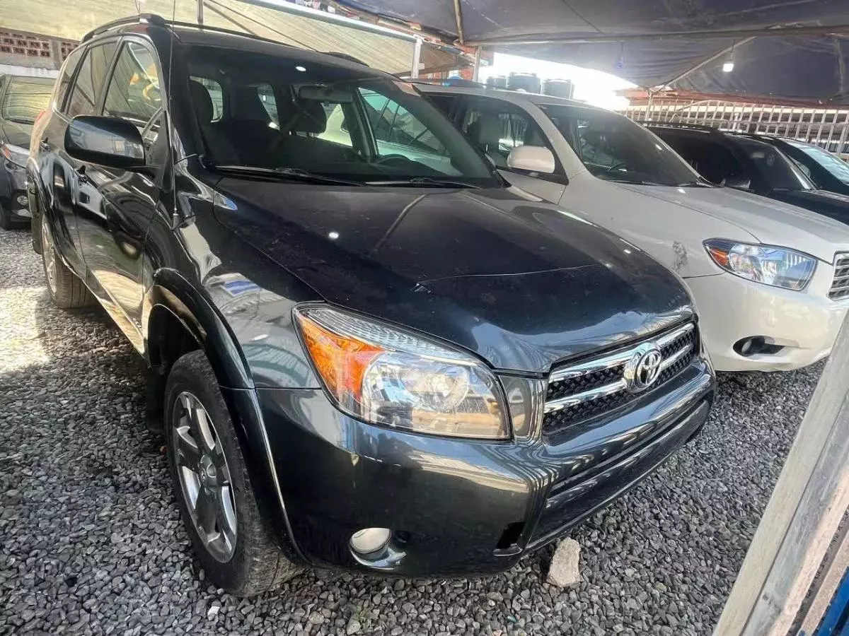 Toyota Rav4   - 2008