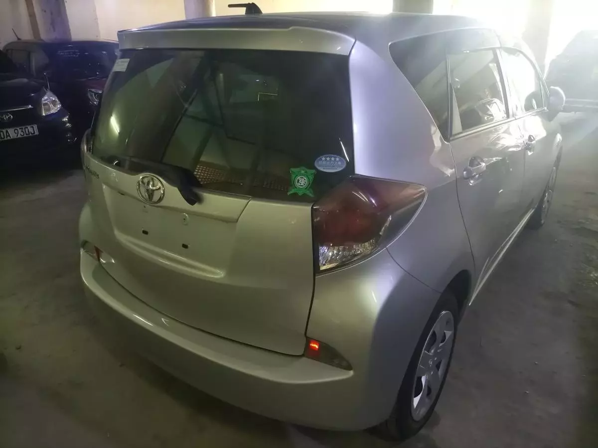 Toyota Ractis - 2016