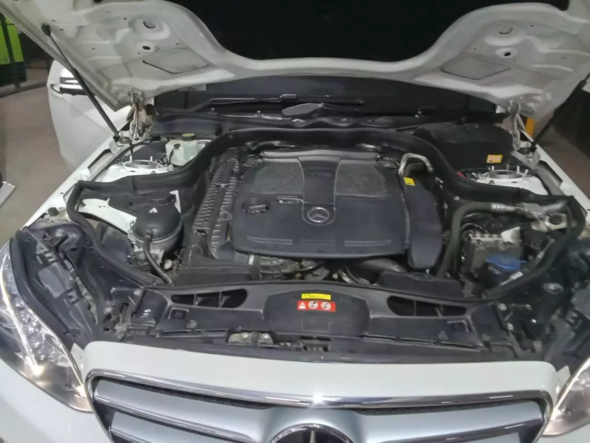 Mercedes-Benz E 300   - 2015