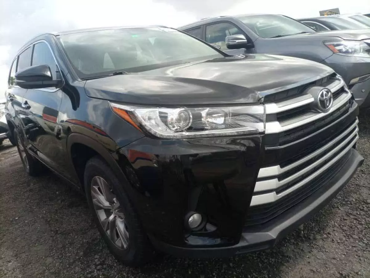 Toyota Highlander - 2015