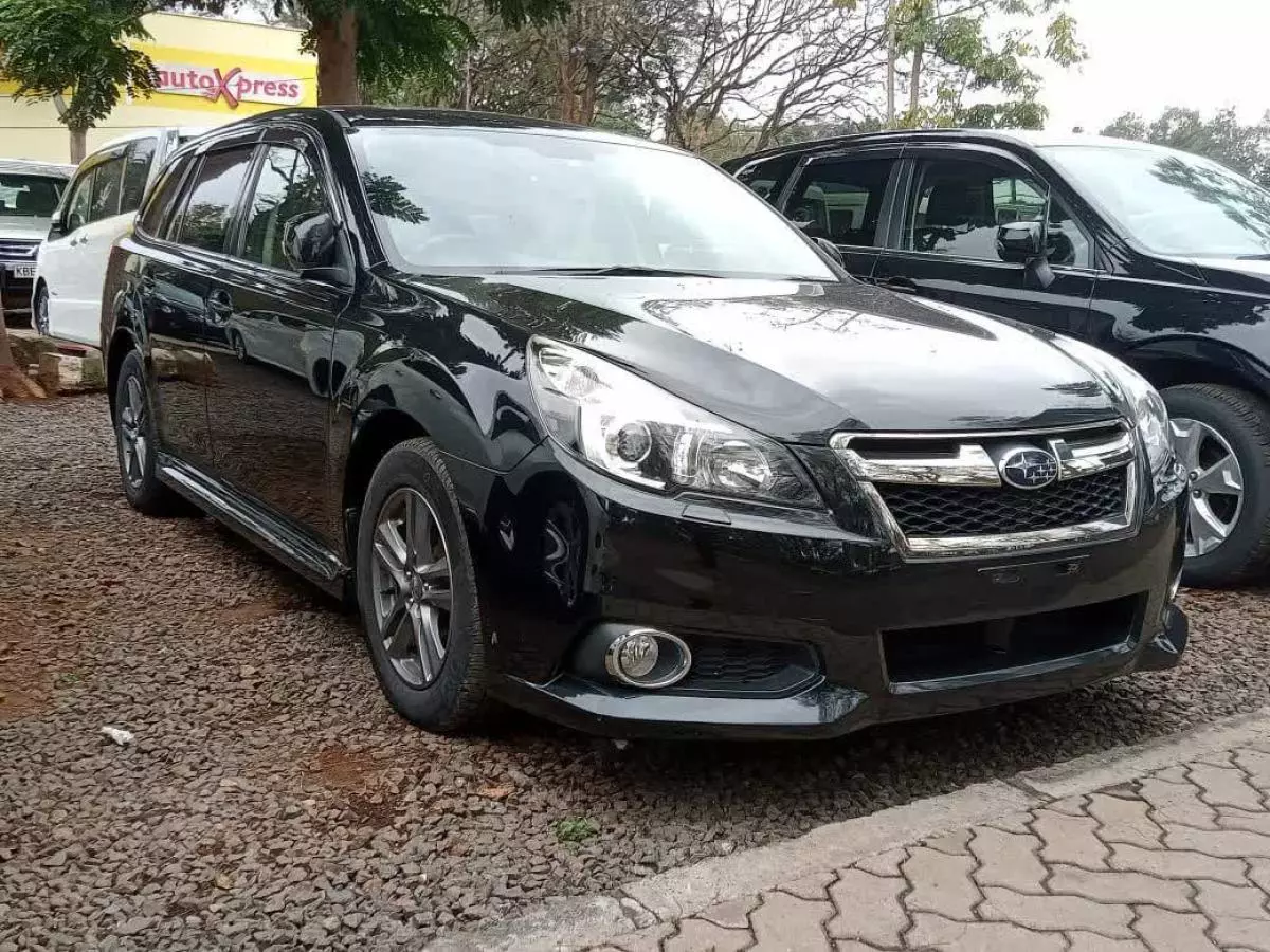 Subaru Legacy - 2014