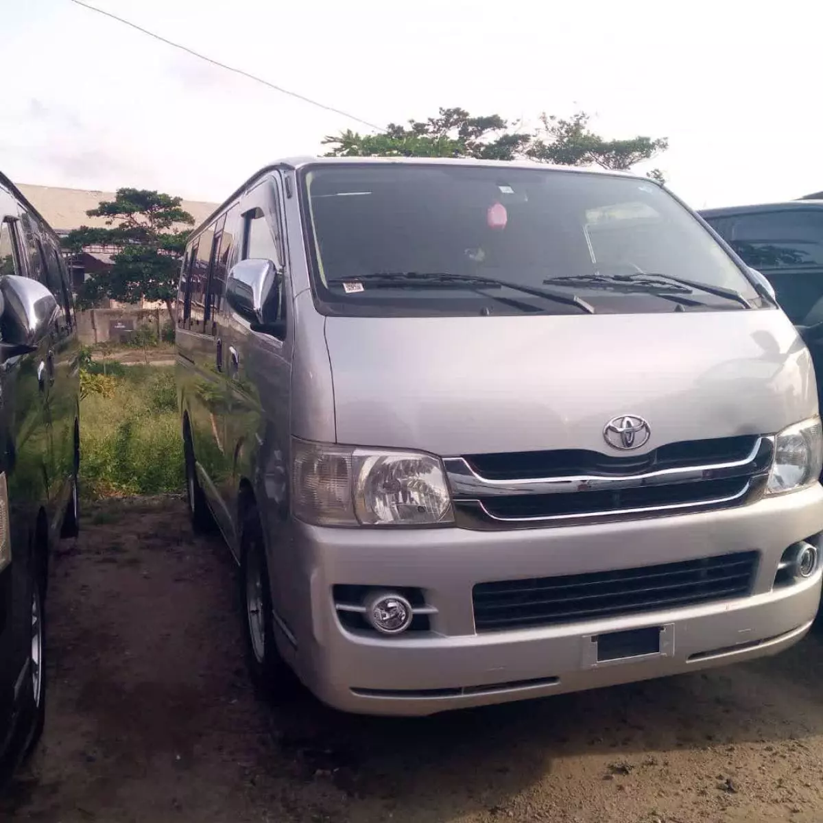 Toyota Hiace   - 2010