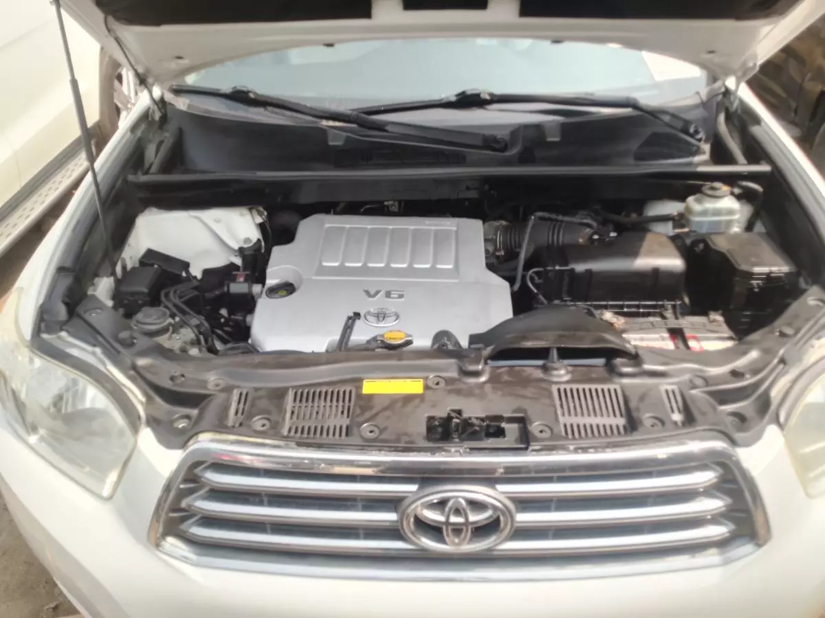 Toyota Highlander   - 2008