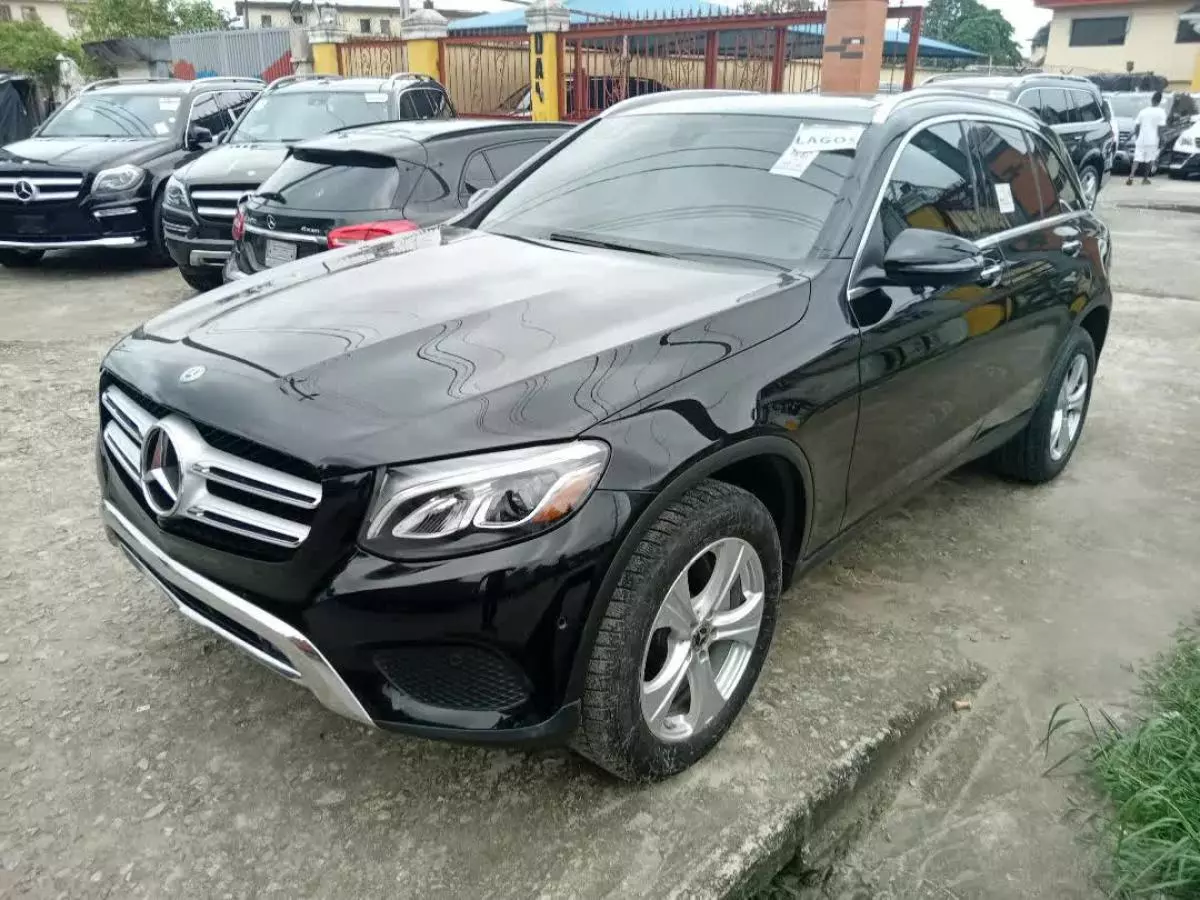 Mercedes-Benz GLC 300   - 2018