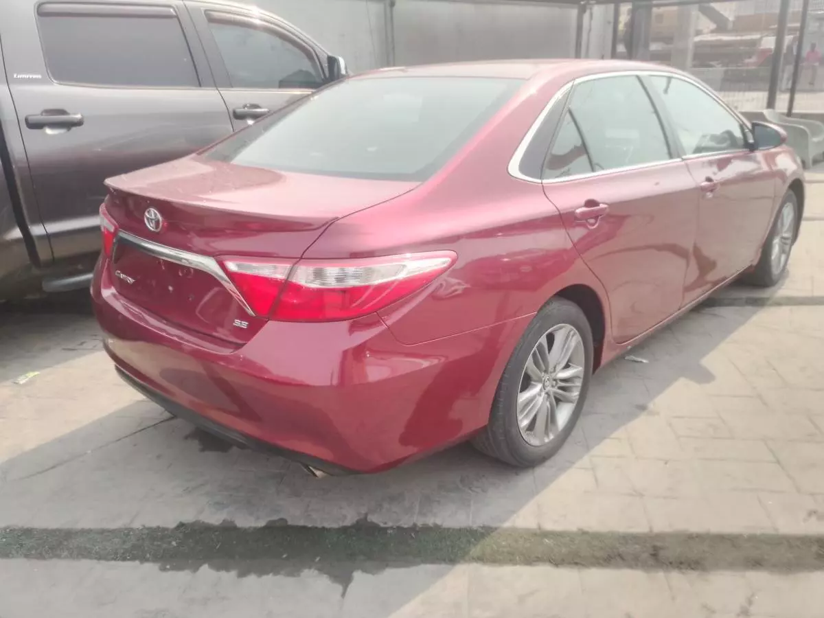 Toyota Camry   - 2015