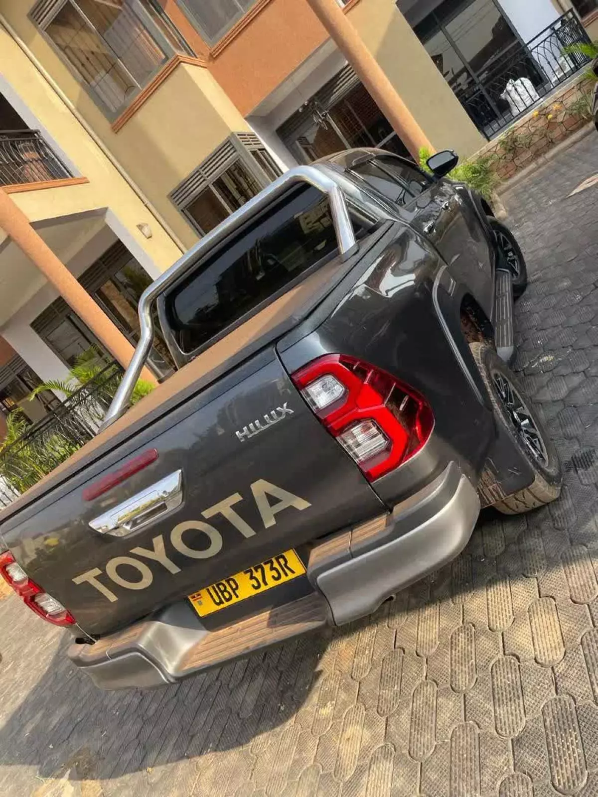 Toyota Hilux   - 2018