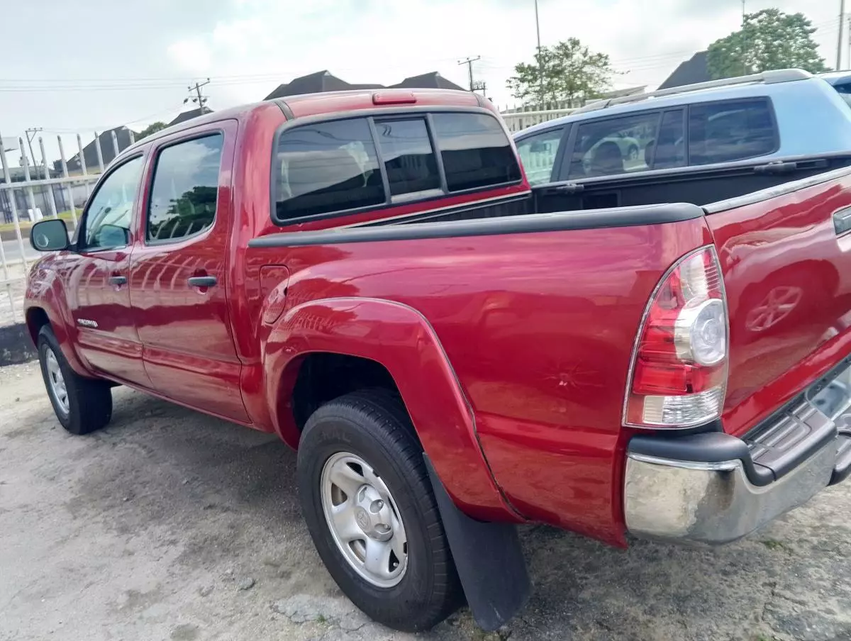 Toyota Tacoma   - 2007